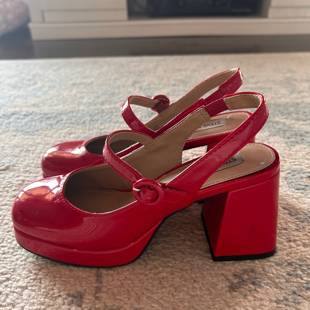 Steve Madden Stylish Red Slingback Heels